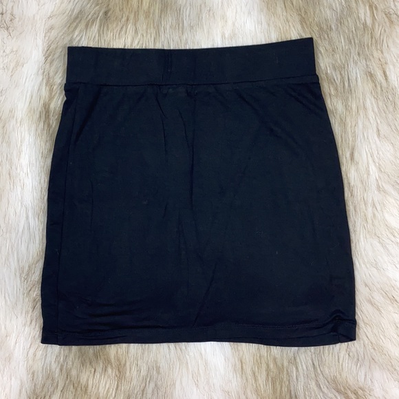 BLQ Black Mini Skirt, Size 1, New without Tags - Picture 10 of 11